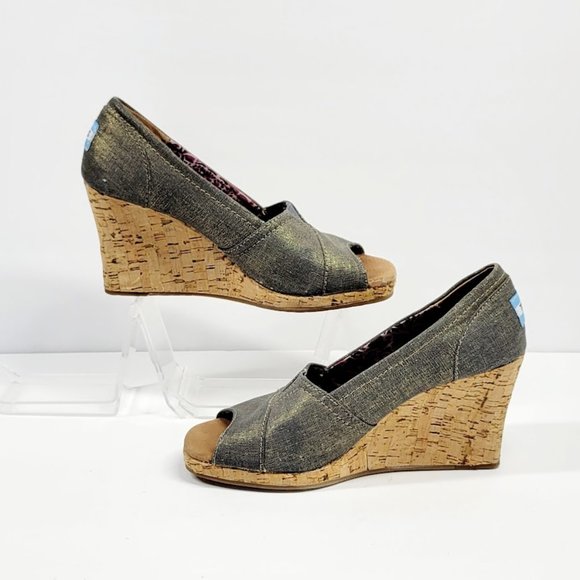 TOMS metallic canvas cork wedge shoes Sz 6.5 - Picture 5 of 9
